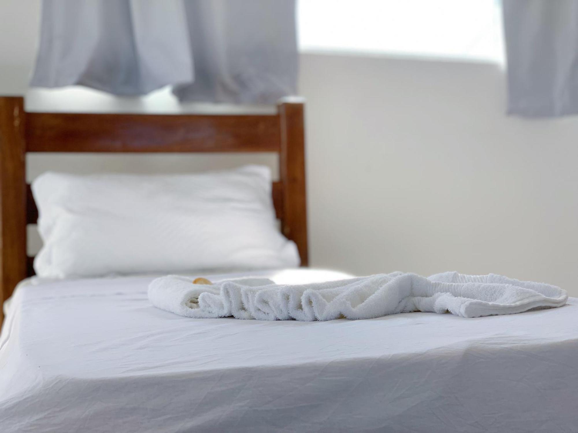 Flats E Suites Elcaline ปอร์โต จิ กาลินญาส ภายนอก รูปภาพ