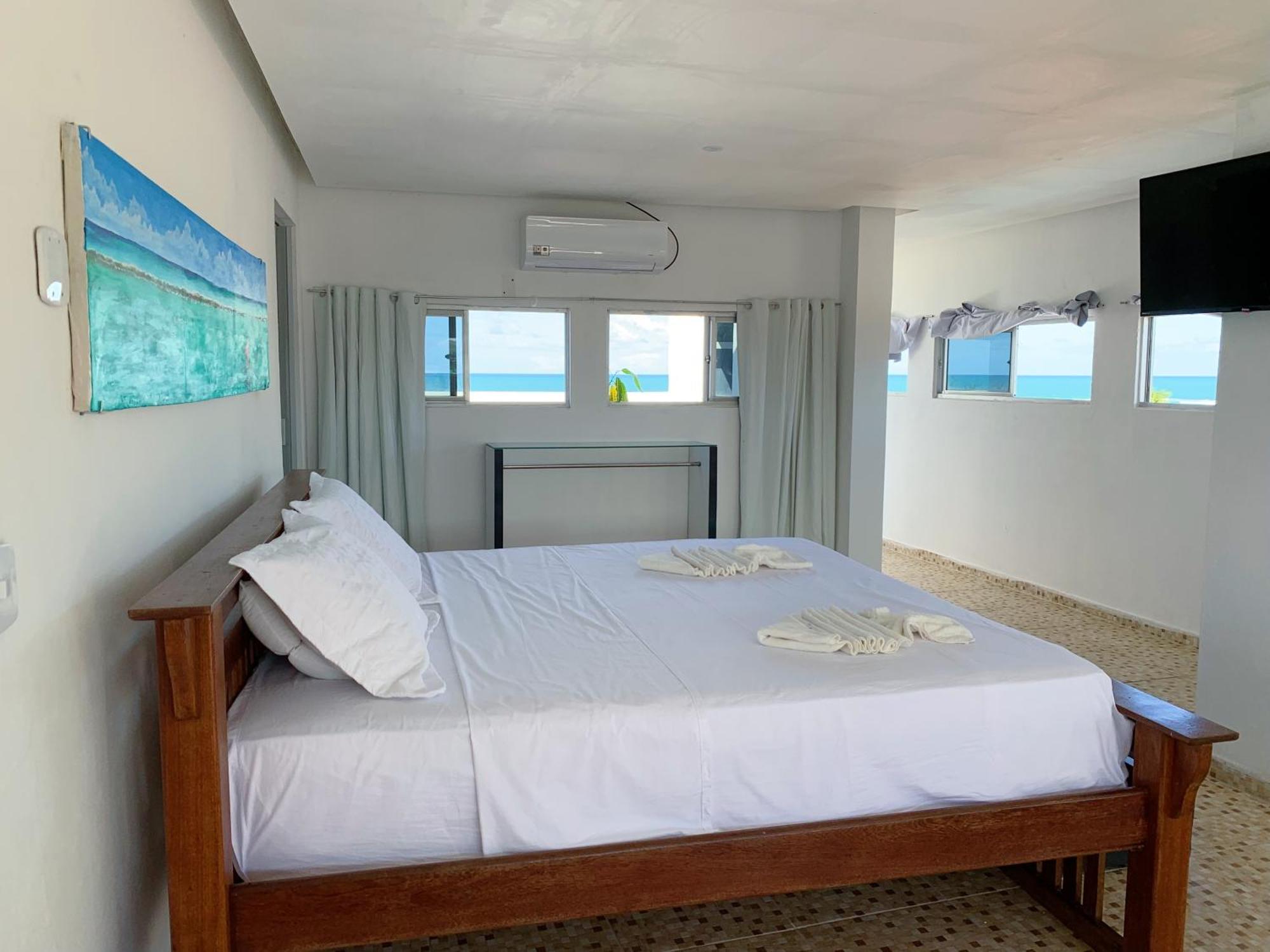 Flats E Suites Elcaline ปอร์โต จิ กาลินญาส ภายนอก รูปภาพ